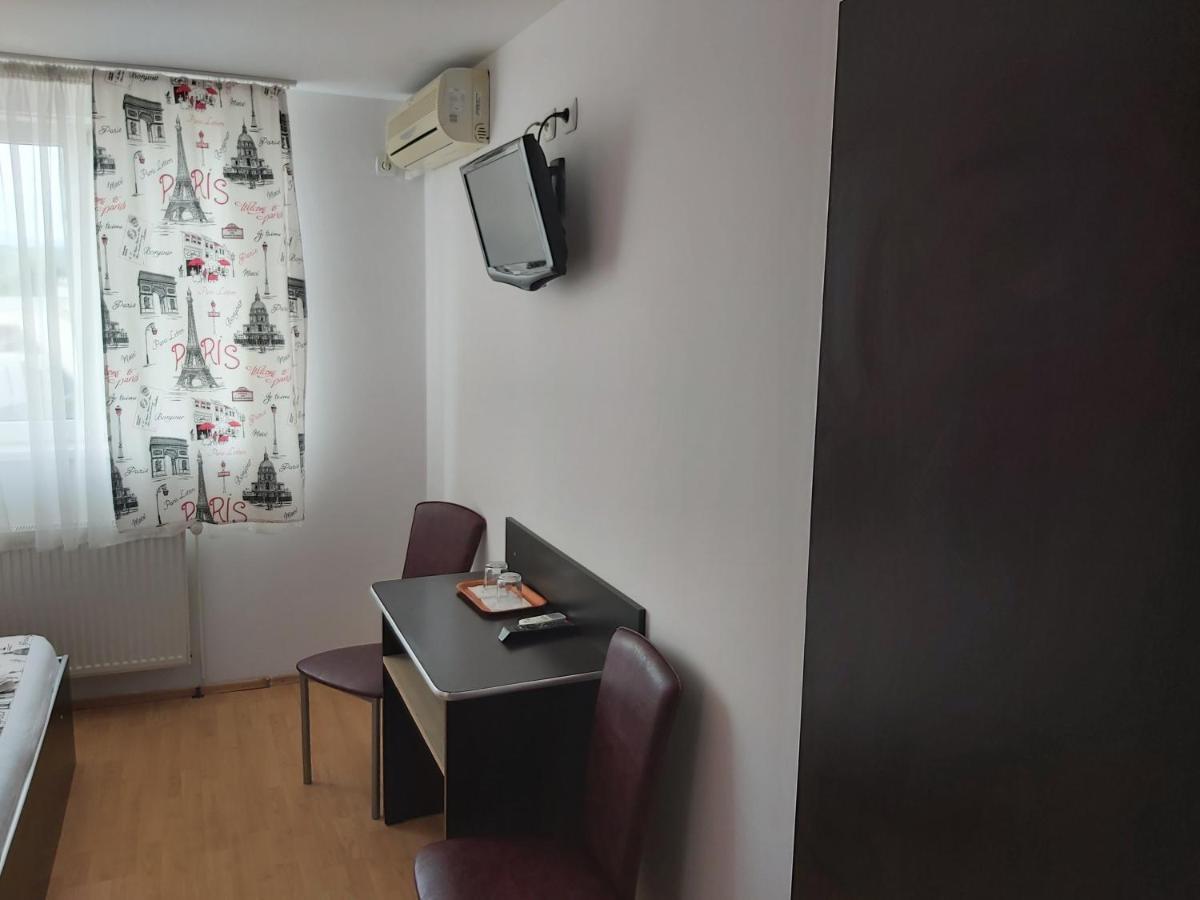 Hotel River Targu Jiu Ngoại thất bức ảnh
