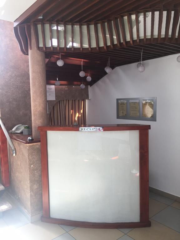 Hotel River Targu Jiu Ngoại thất bức ảnh